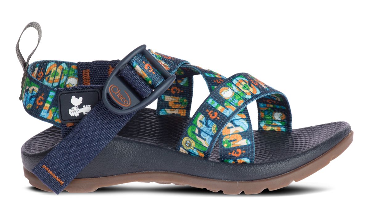 navy chacos