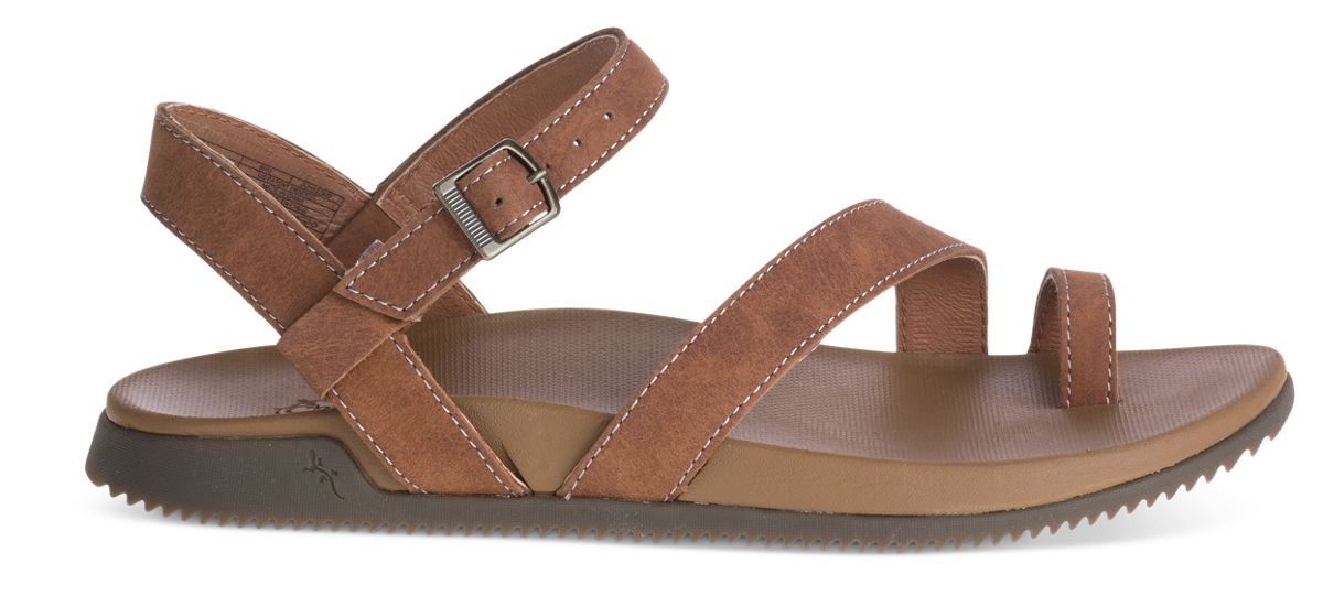 chaco sandals with toe strap