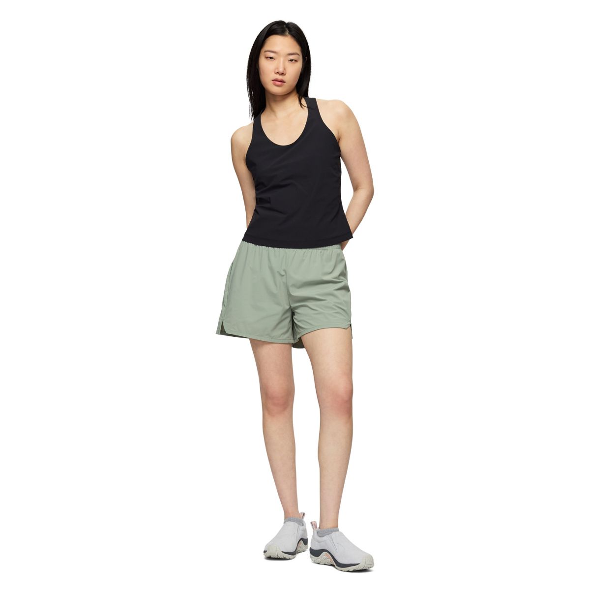 Victorai Running Short, Iceberg Green, dynamic 2