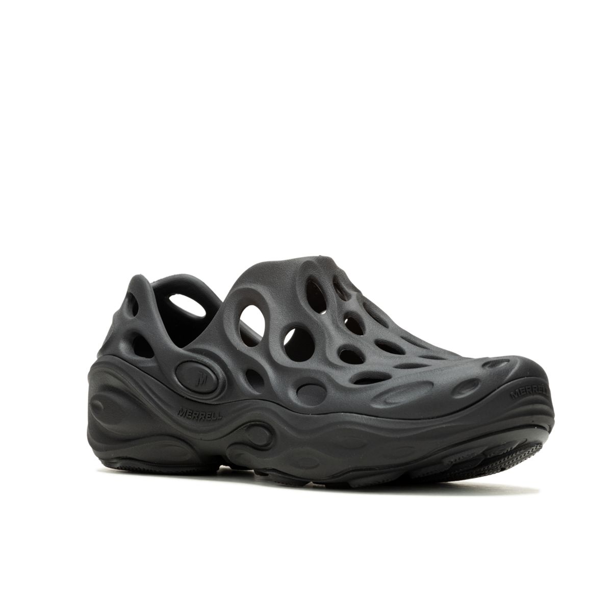 Hydro Next Gen Moc SE, Triple Black, dynamic 2