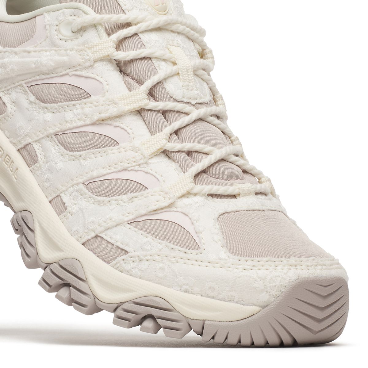 Moab 3 Allure, Eggshell, dynamic 5