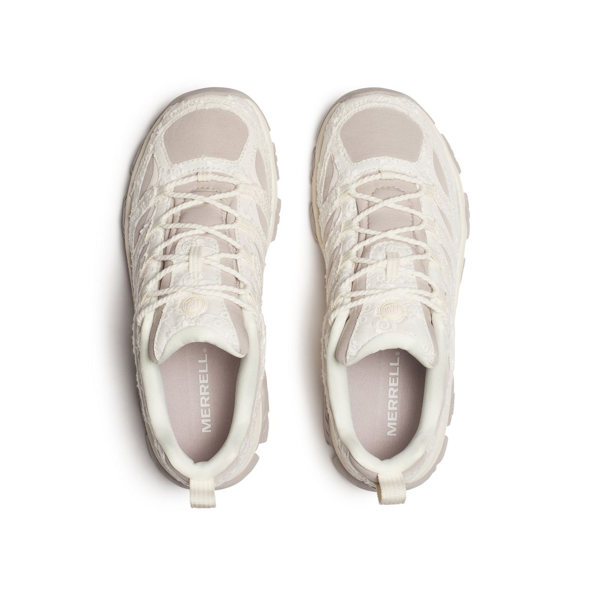 Moab 3 Allure, Eggshell, dynamic 3