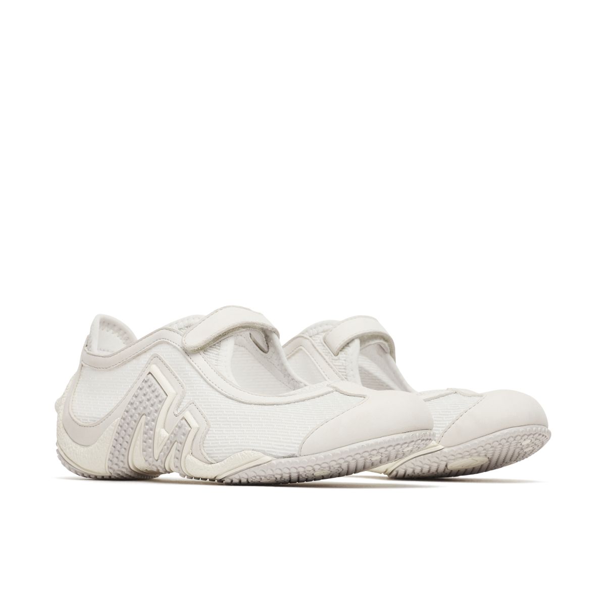 Relay Tour Mary Jane SE, White, dynamic 2