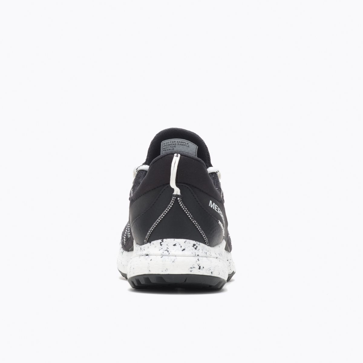 Bravada 2, Black/White, dynamic 4