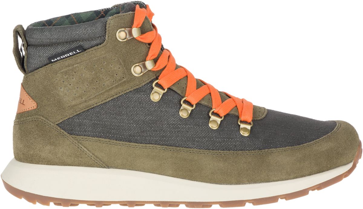 chukka hiking boots