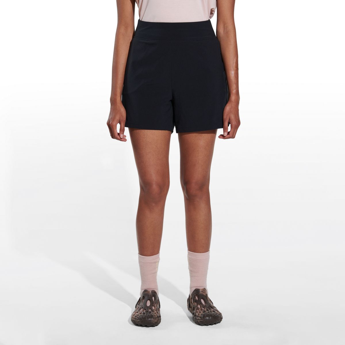 Sierra Short, Black, dynamic