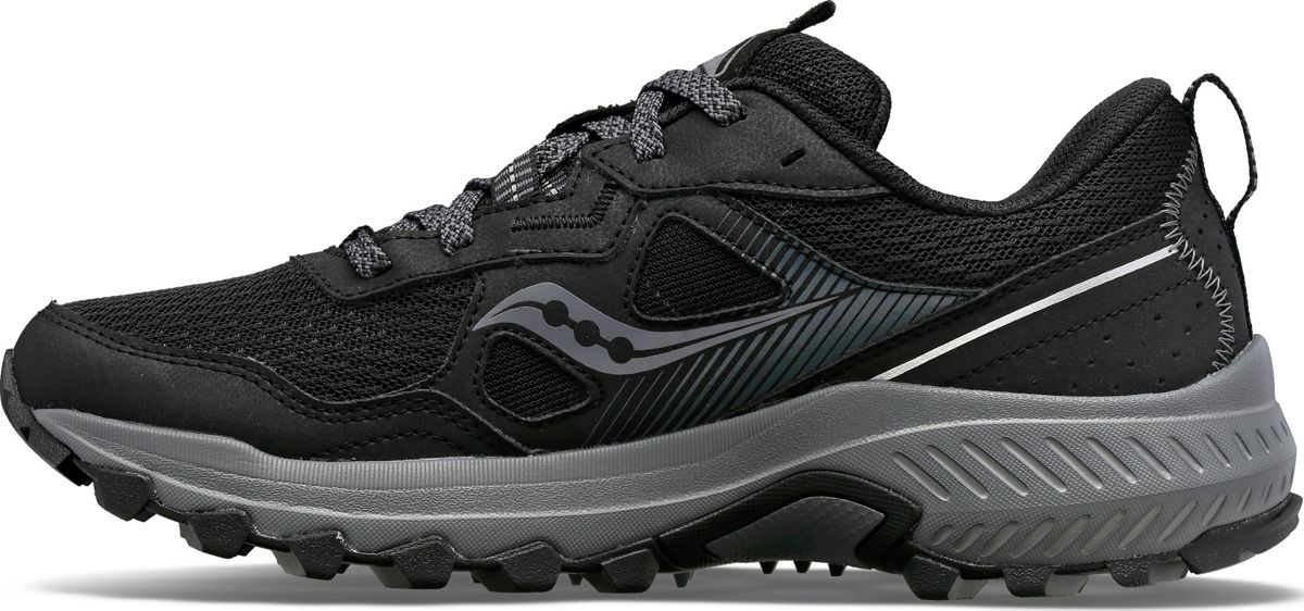 Excursion TR16, Black | Charcoal, dynamic 2
