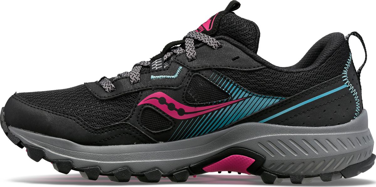 Excursion TR16, Black | Fuchsia, dynamic 2