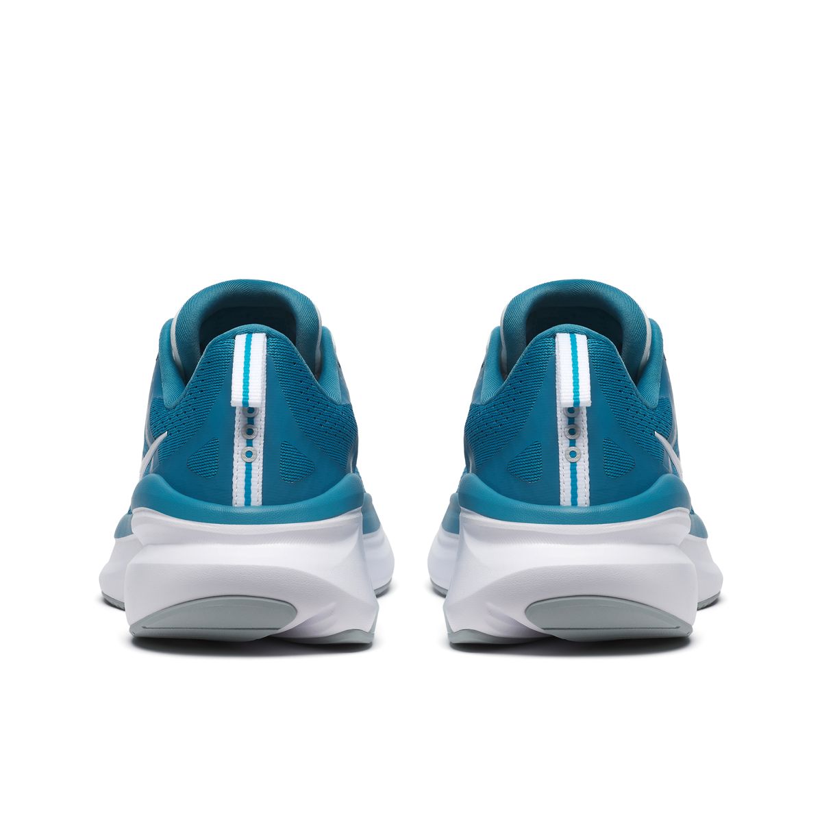 Omni 22, Bayside | White, dynamic 4