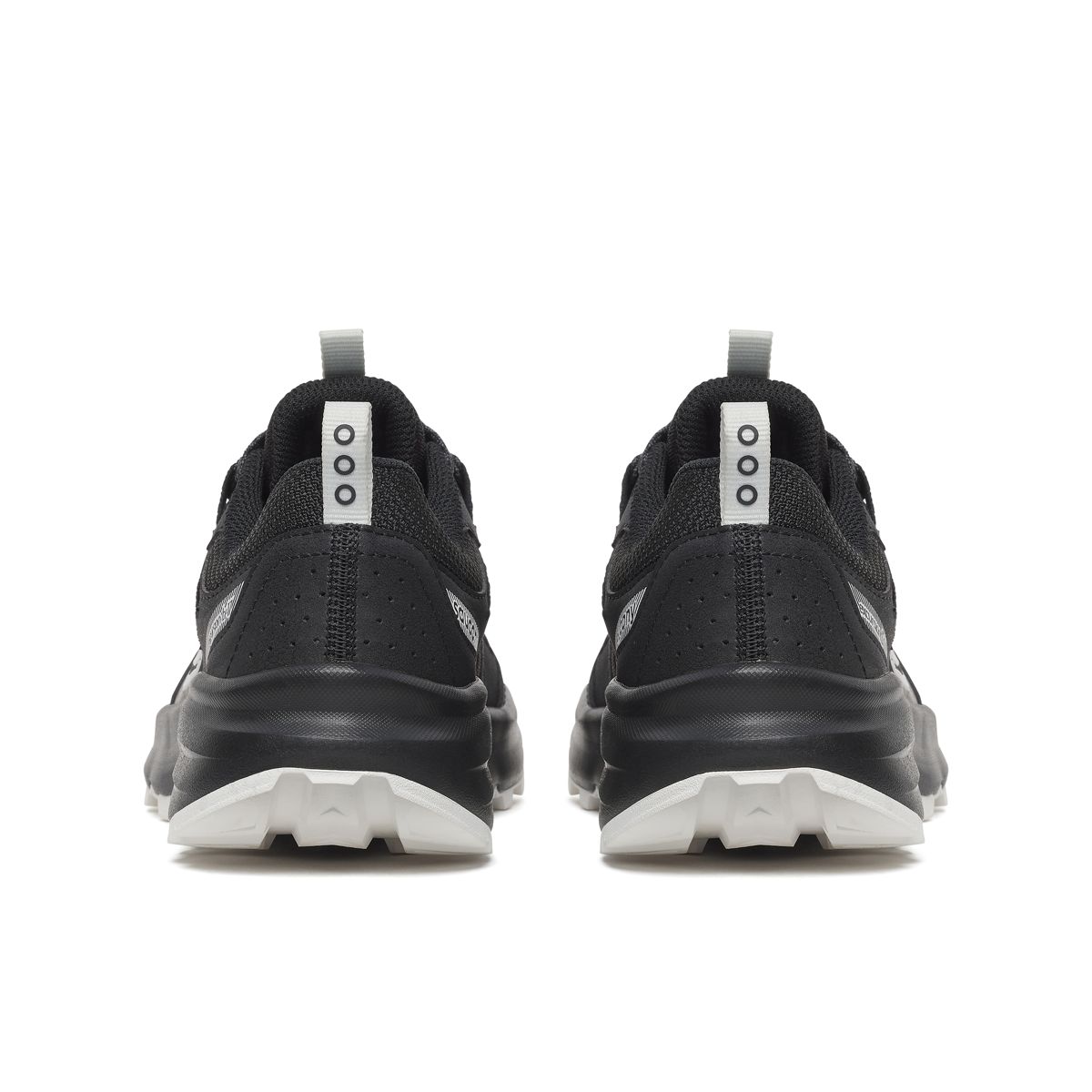 Excursion TR17 Wide, Black | White, dynamic 4