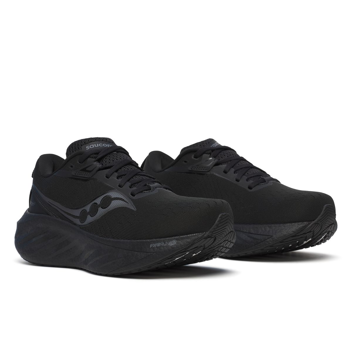Triumph 22, Triple Black, dynamic 2