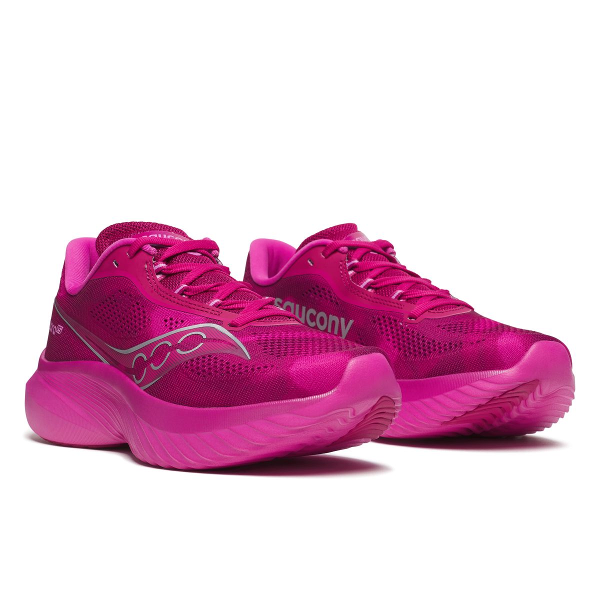 Kinvara 15, Magenta, dynamic 2