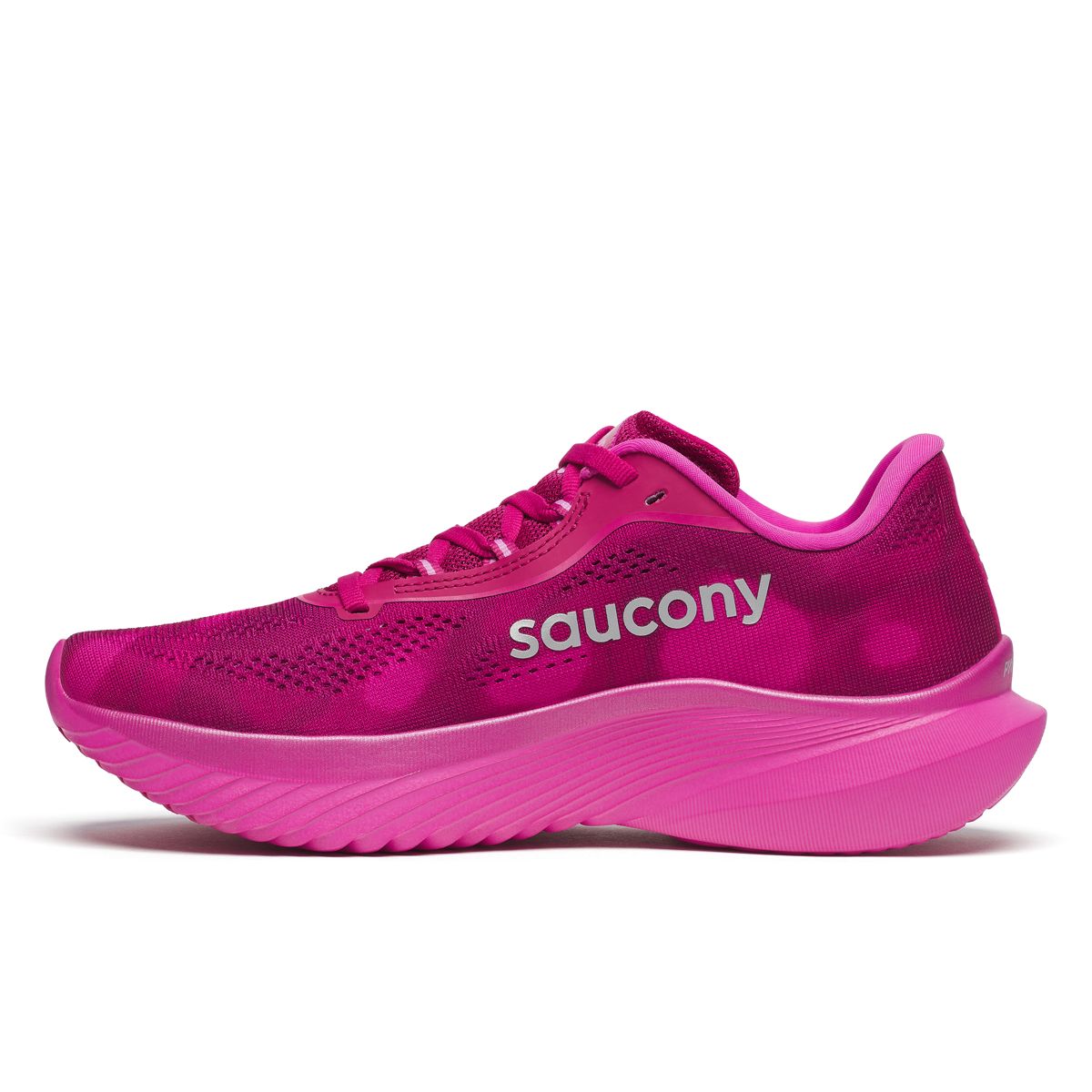 Kinvara 15, Magenta, dynamic 3