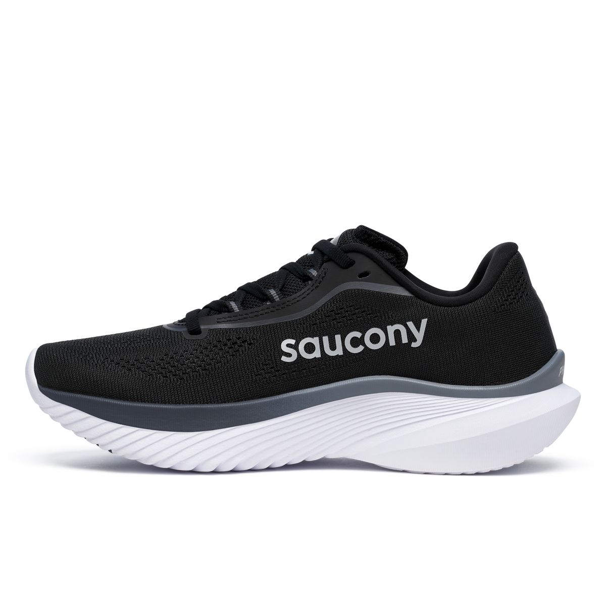 Kinvara 15, Black | White, dynamic 3