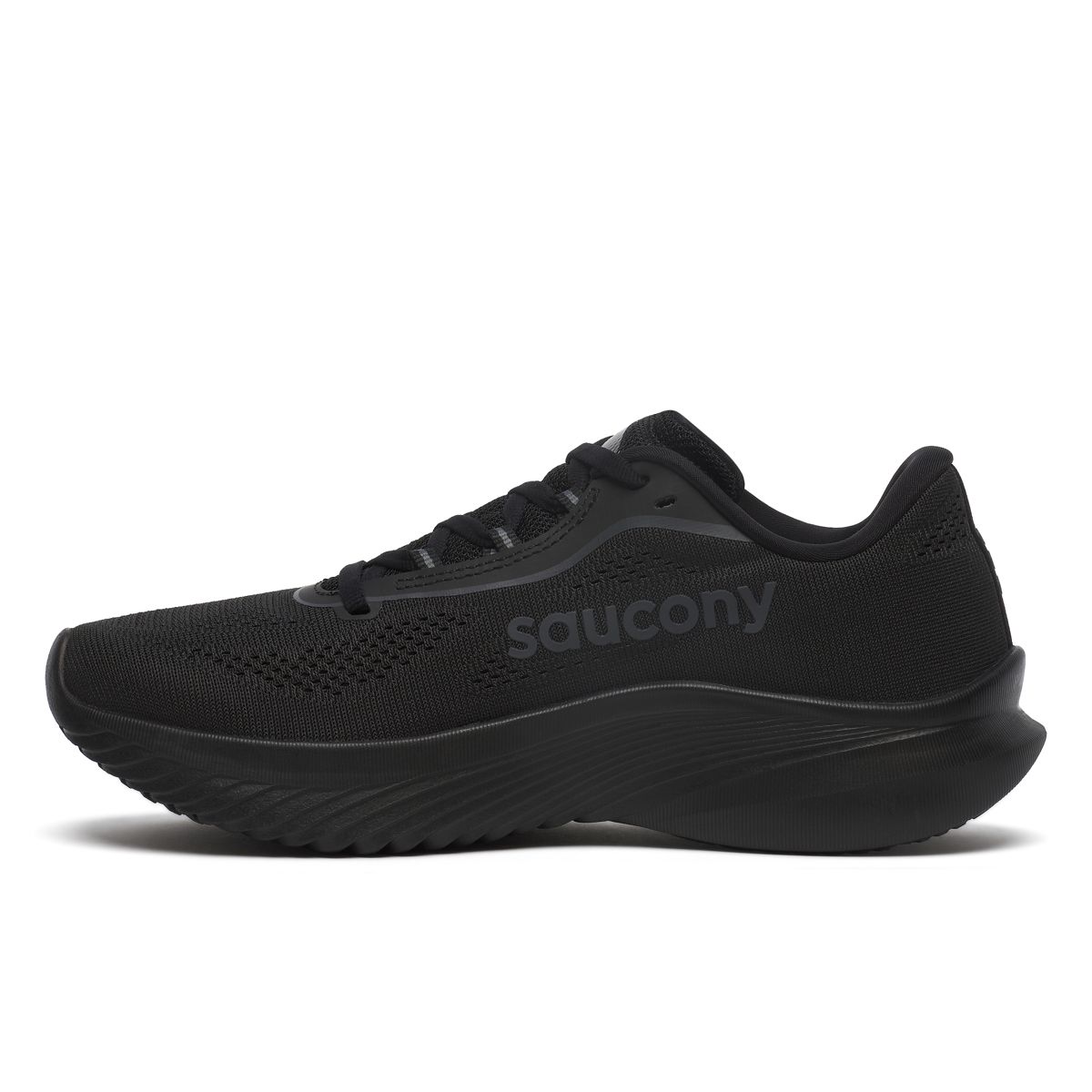 Kinvara 15, Triple Black, dynamic 3