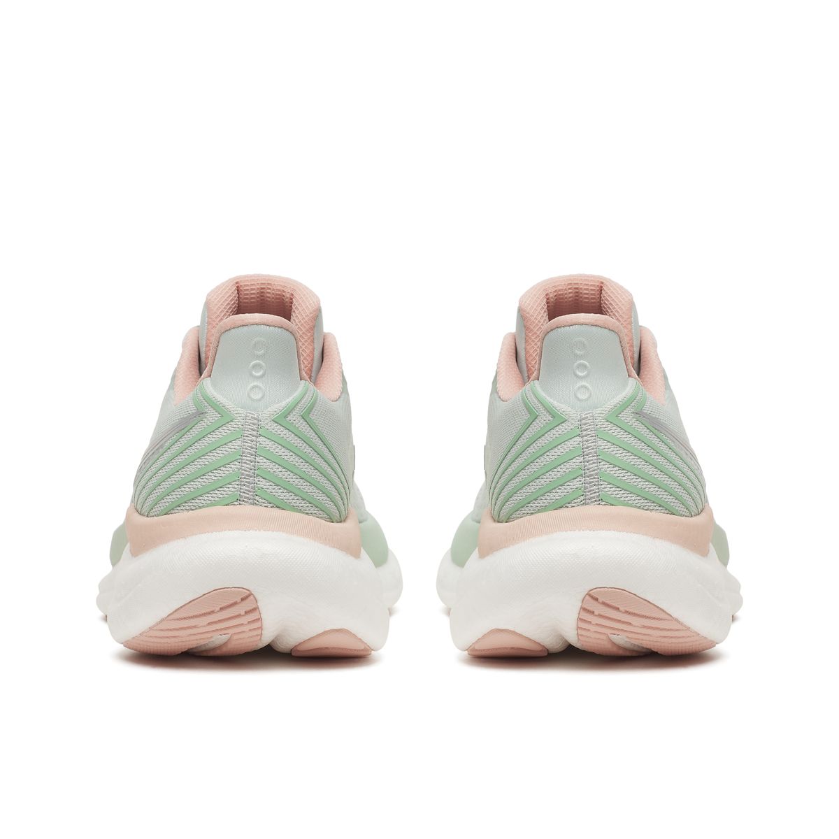 Triumph 23, Mist | Cameo, dynamic 4