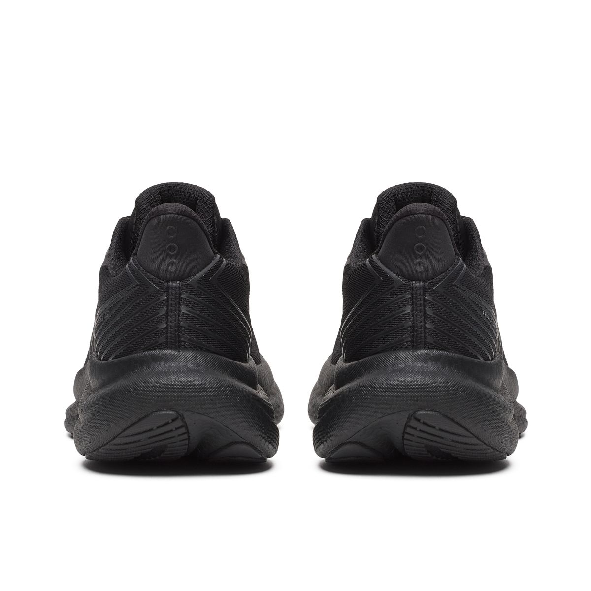 Triumph 23, Triple Black, dynamic 4