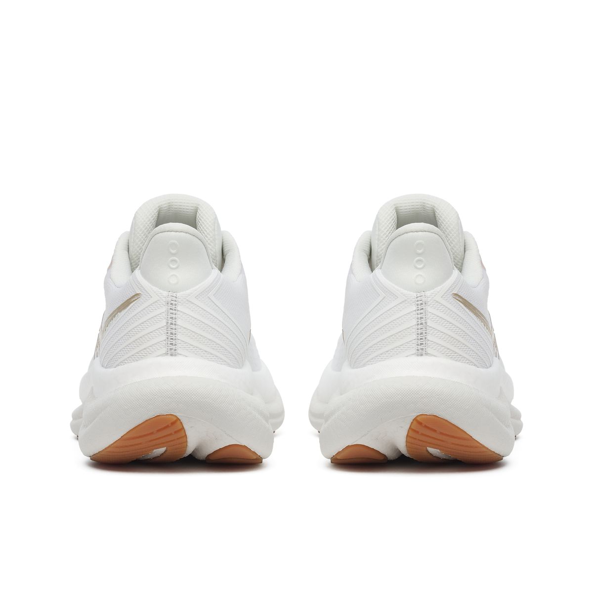 Triumph 23, White | Arctic, dynamic 4