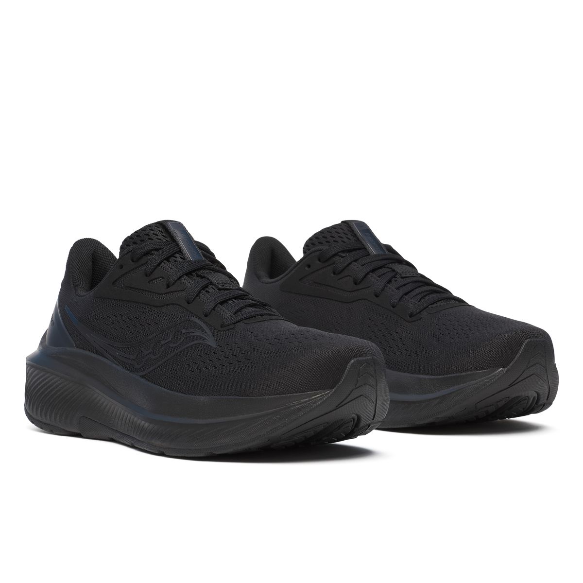 Echelon 10, Triple Black, dynamic 2