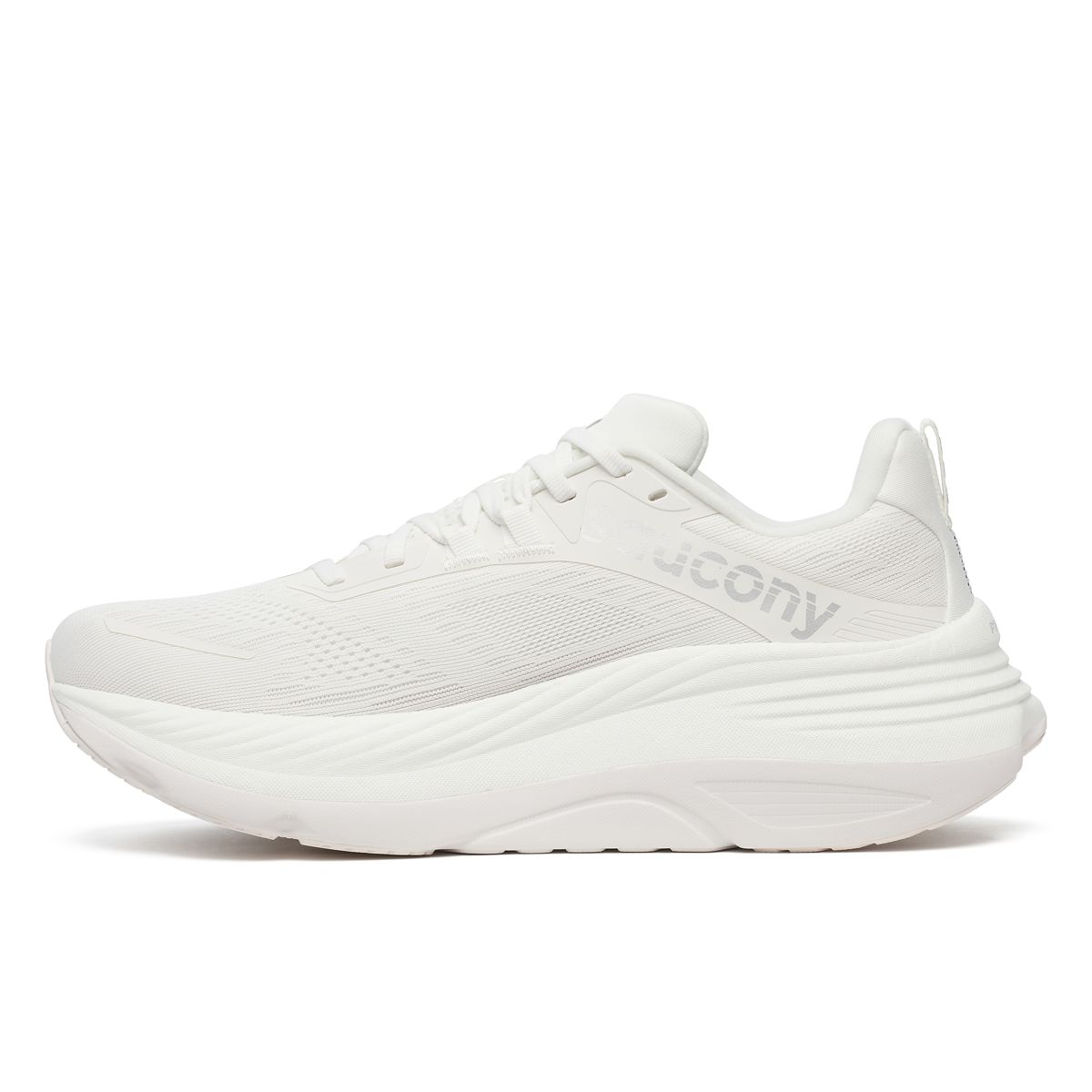 Hurricane 24, Triple White, dynamic 3