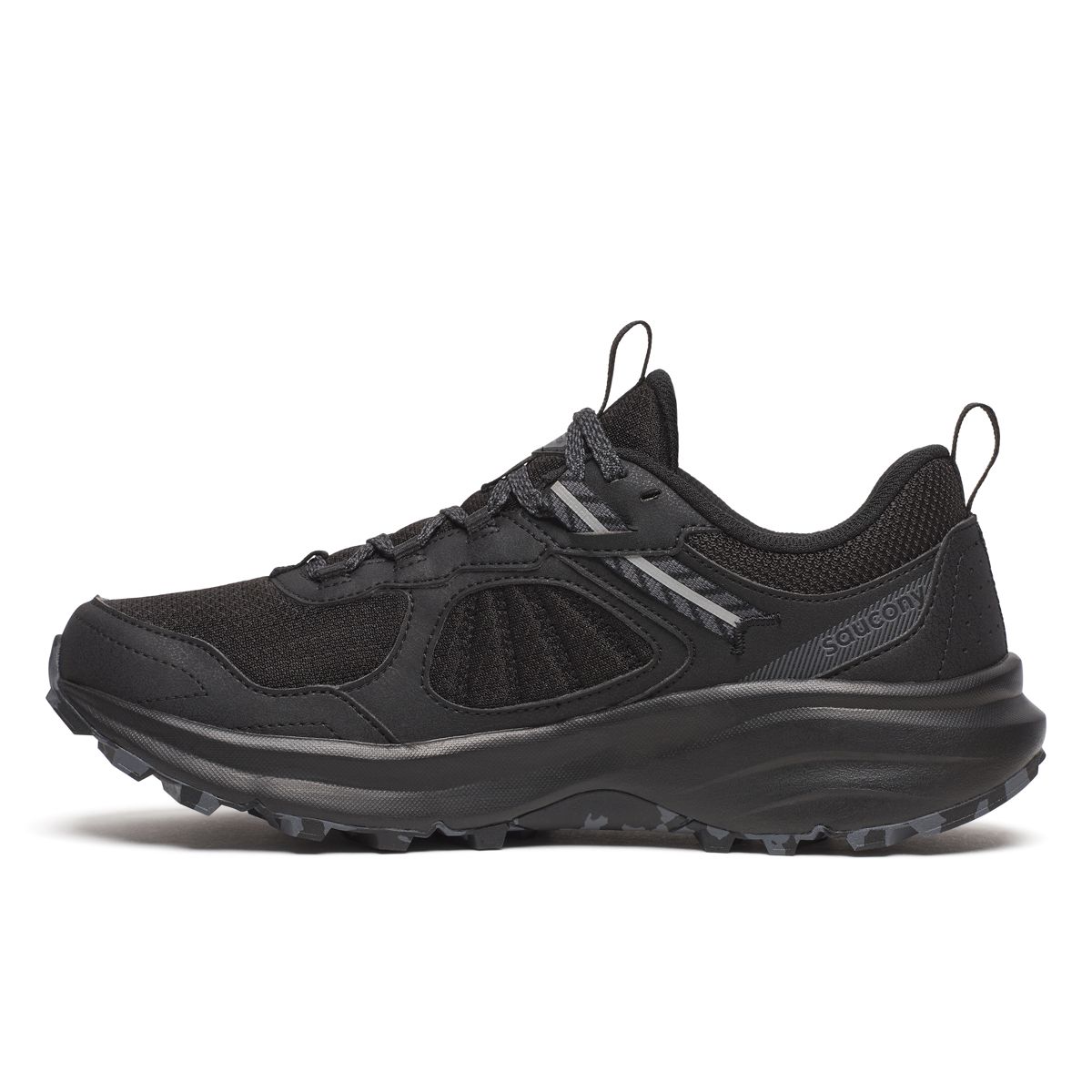 Excursion TR17, Triple Black, dynamic 3