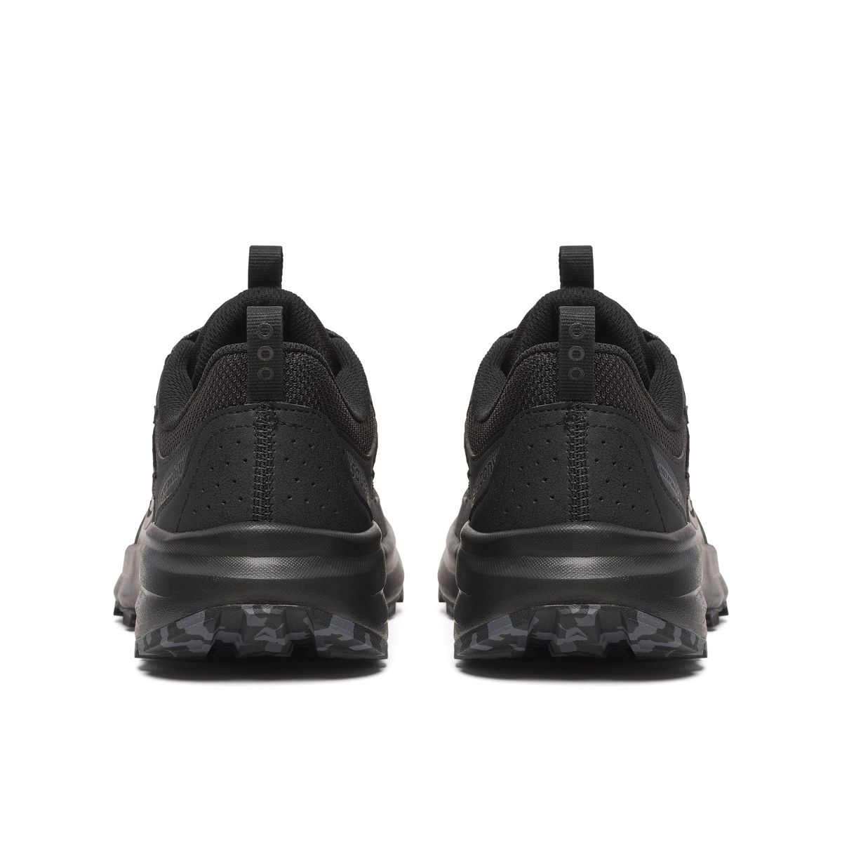 Excursion TR17, Triple Black, dynamic 4