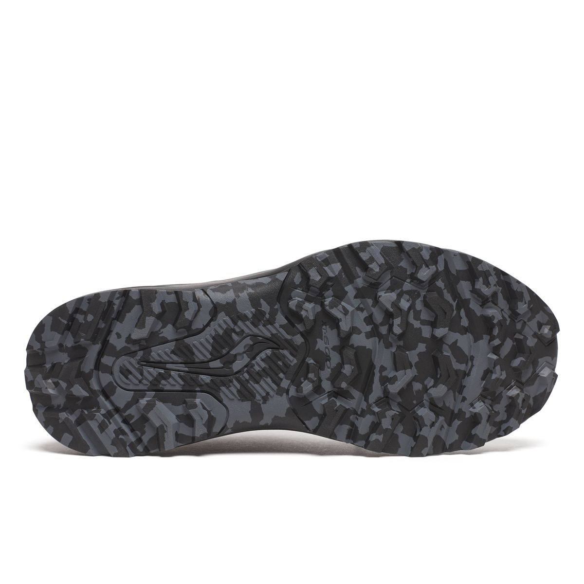 Excursion TR17, Triple Black, dynamic 6
