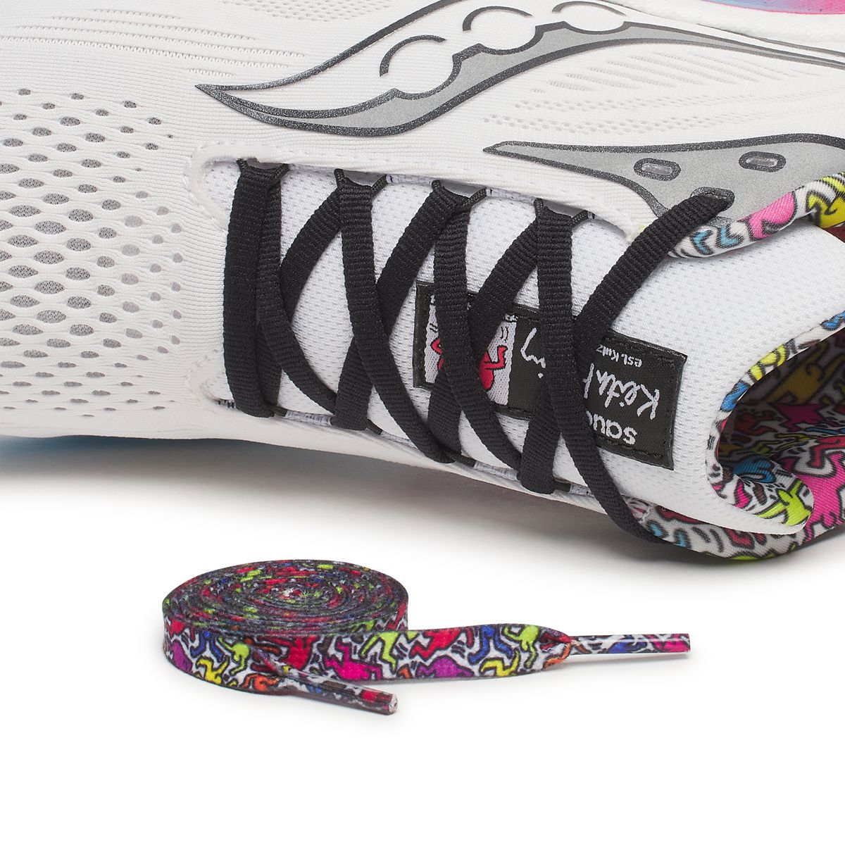 Keith Haring X Saucony Ride 18, White | Aqua | Pink, dynamic 8