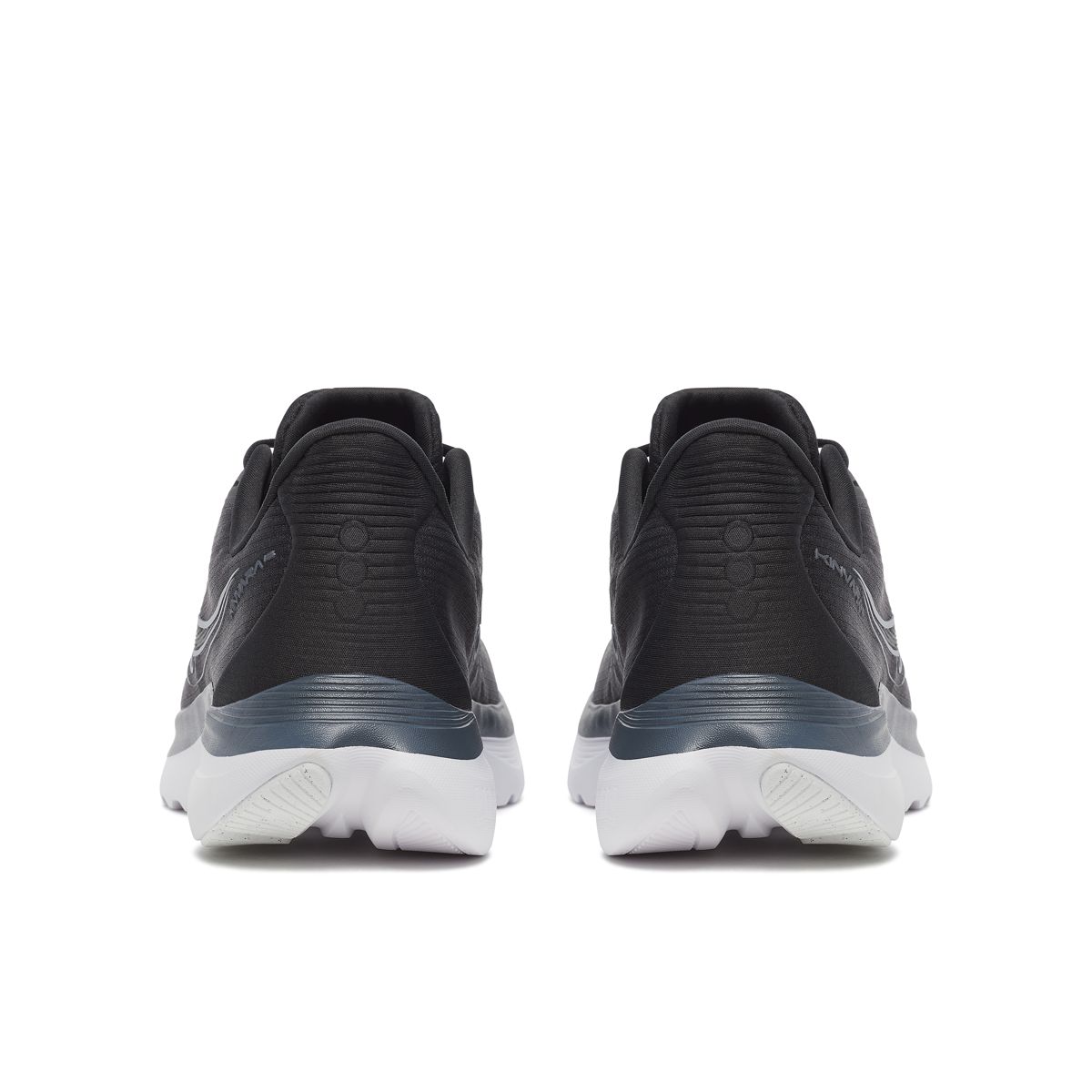 Kinvara 16, Black | White, dynamic 4