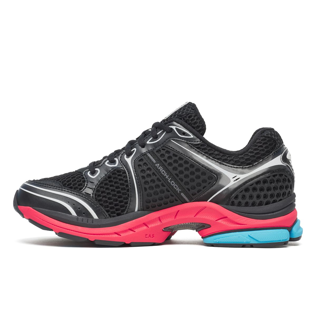 Keith Haring X Saucony NYC ProGrid Triumph 4, Black | Red, dynamic 3