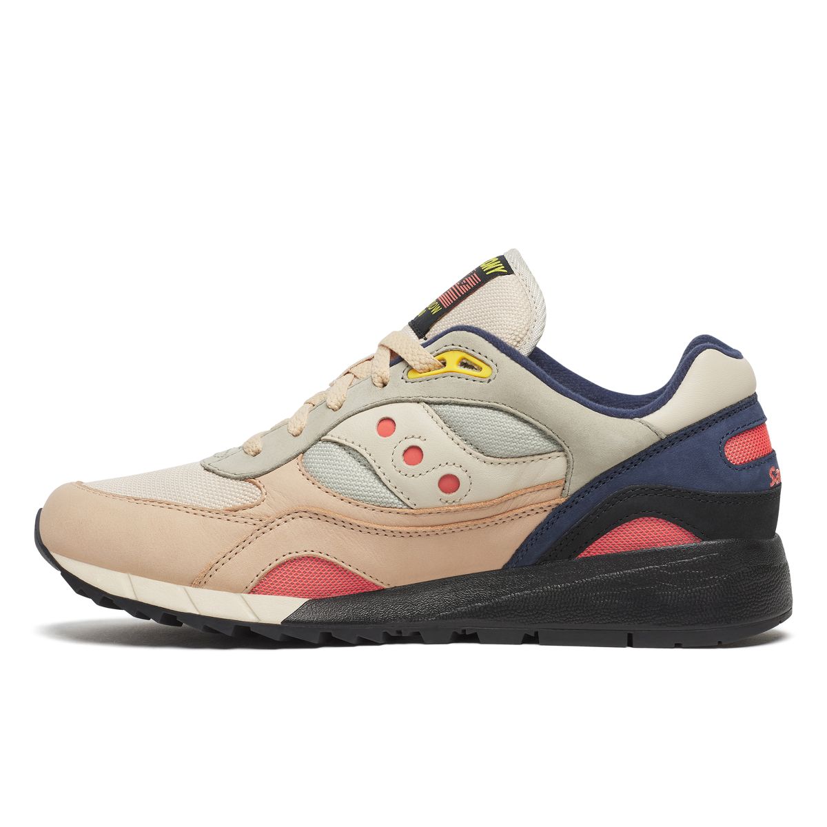 Shadow 6000, Alfalfa | Black, dynamic 3