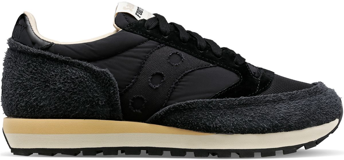 all black saucony