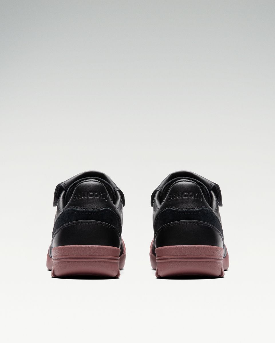586i S, Black | Currant, dynamic 6