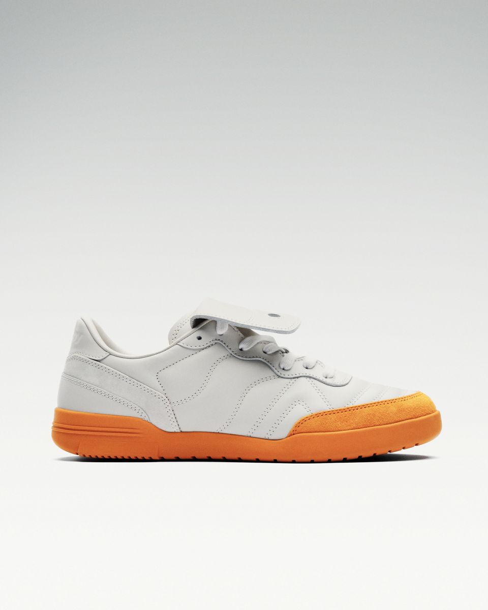 586i S, Ivory | Clay, dynamic 1