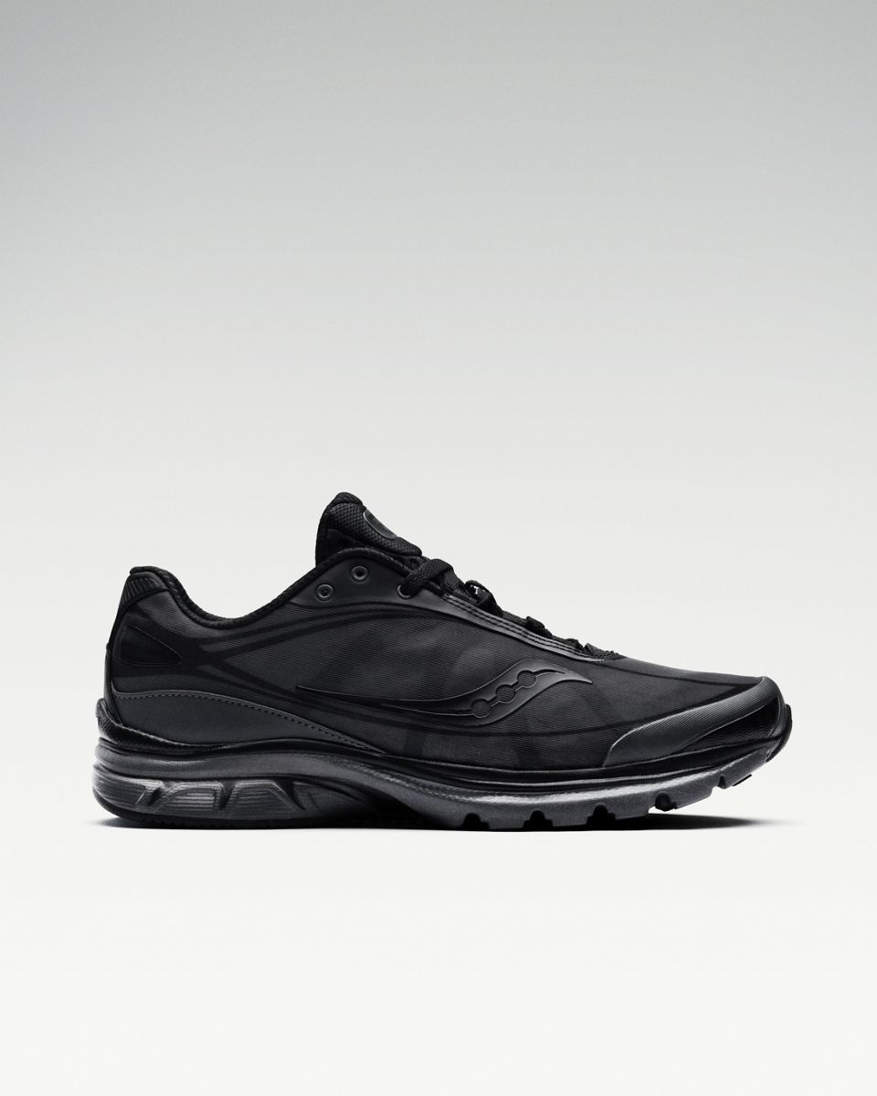 Kinvara 1 S, Black, dynamic 1
