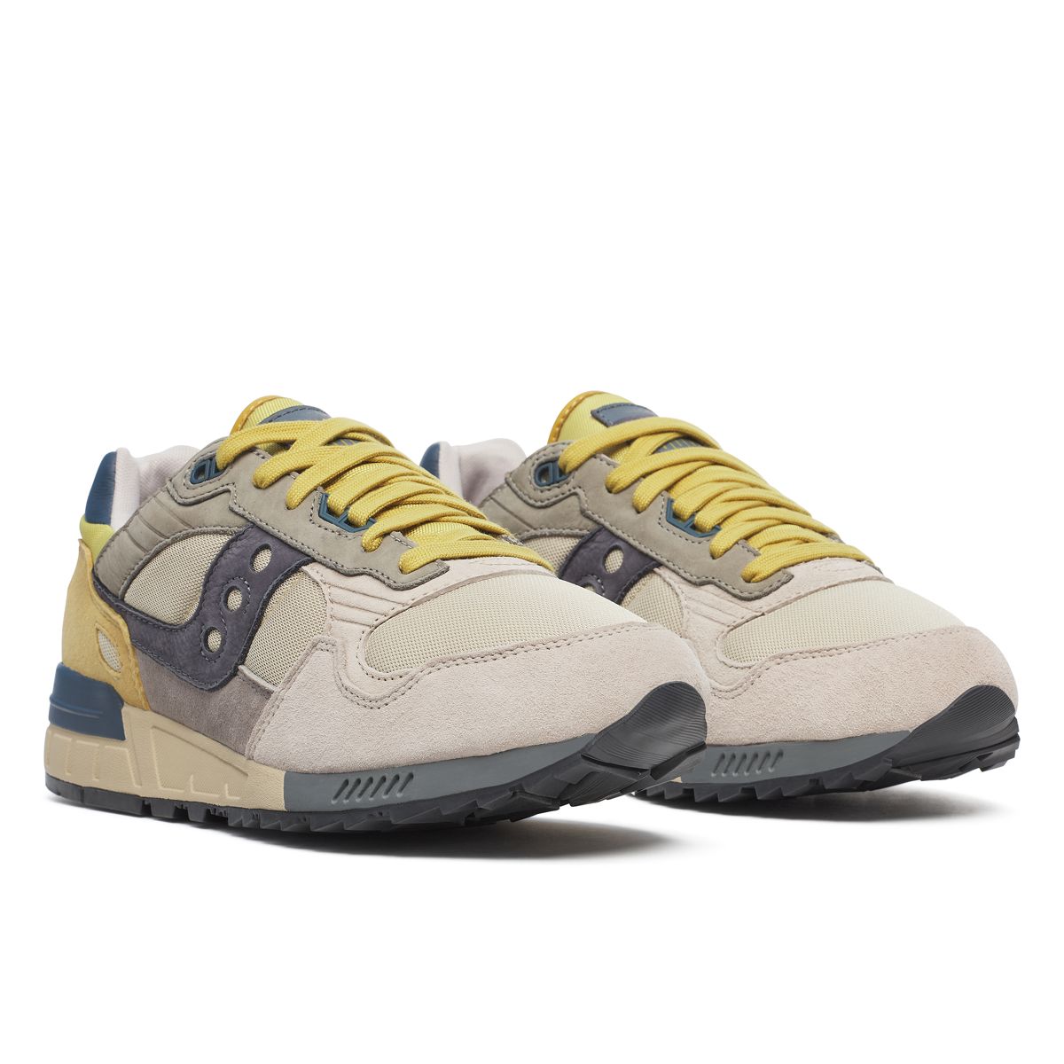 Shadow 5000 Crafted, Beige | Olive, dynamic 2