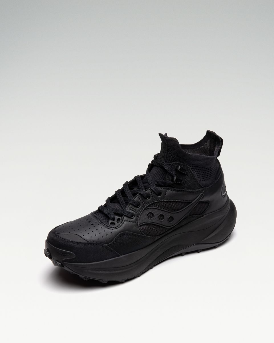 Trekker S, Black, dynamic 3