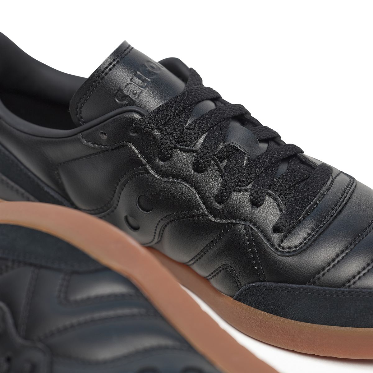 586i Leather, Black | Gum, dynamic 7