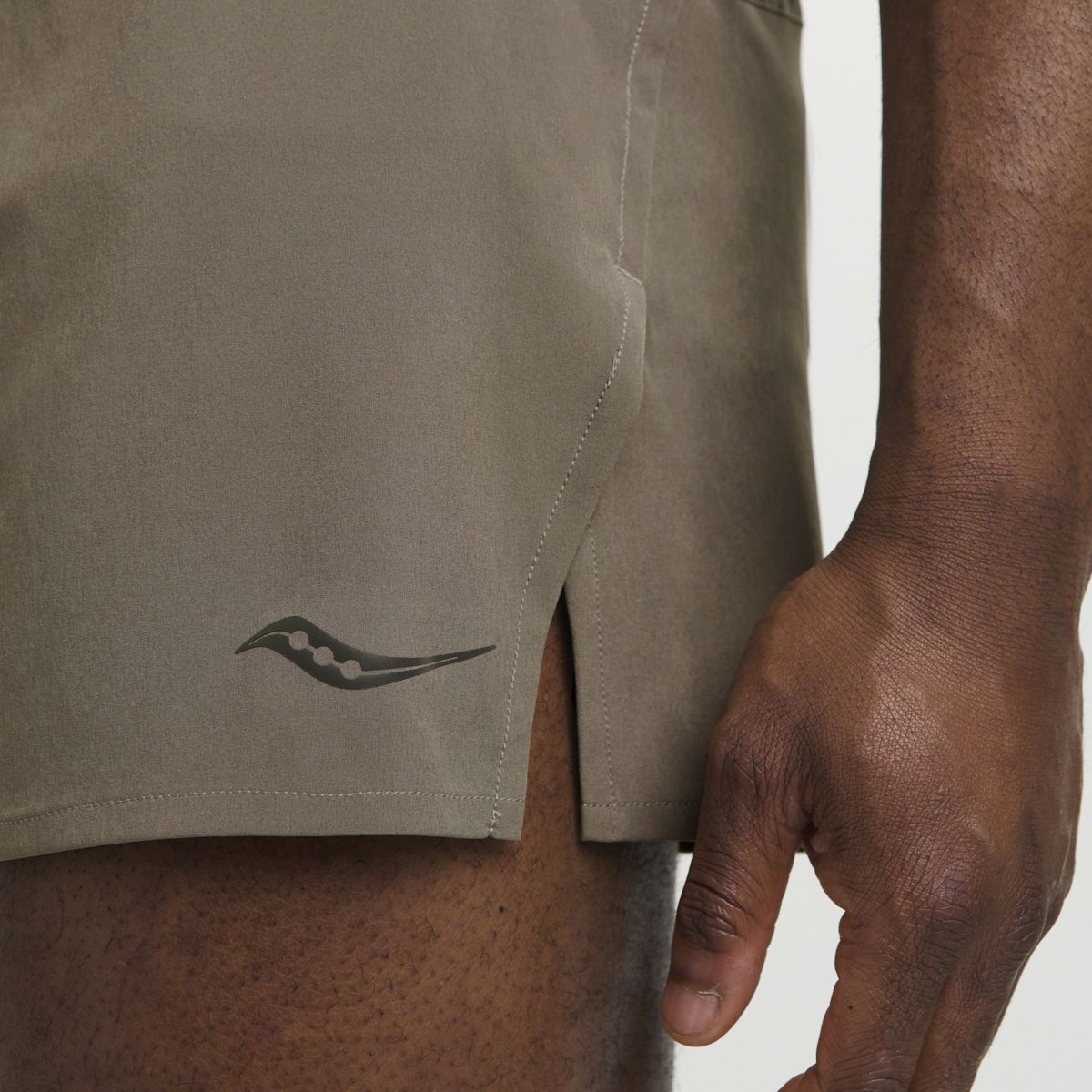 Outpace 2.5" Split Short, Pewter, dynamic 6