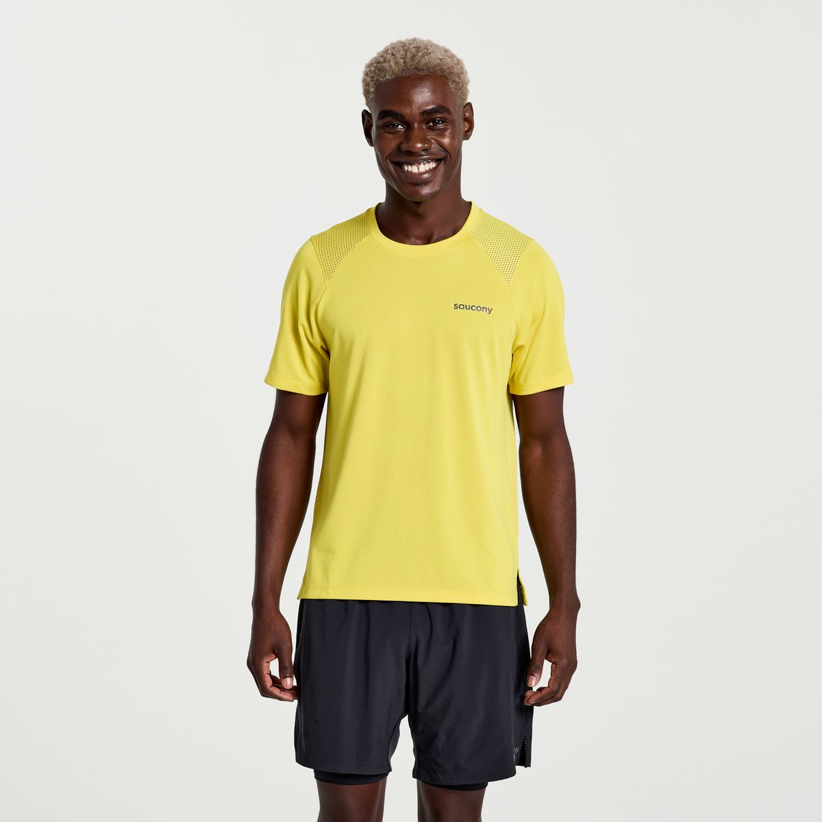 Saucony t on sale shirts yellow