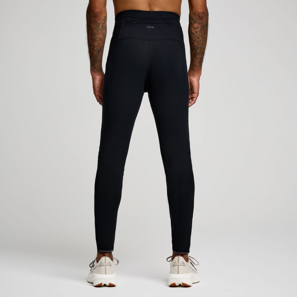 Hurricane Tight, Black, dynamic 2