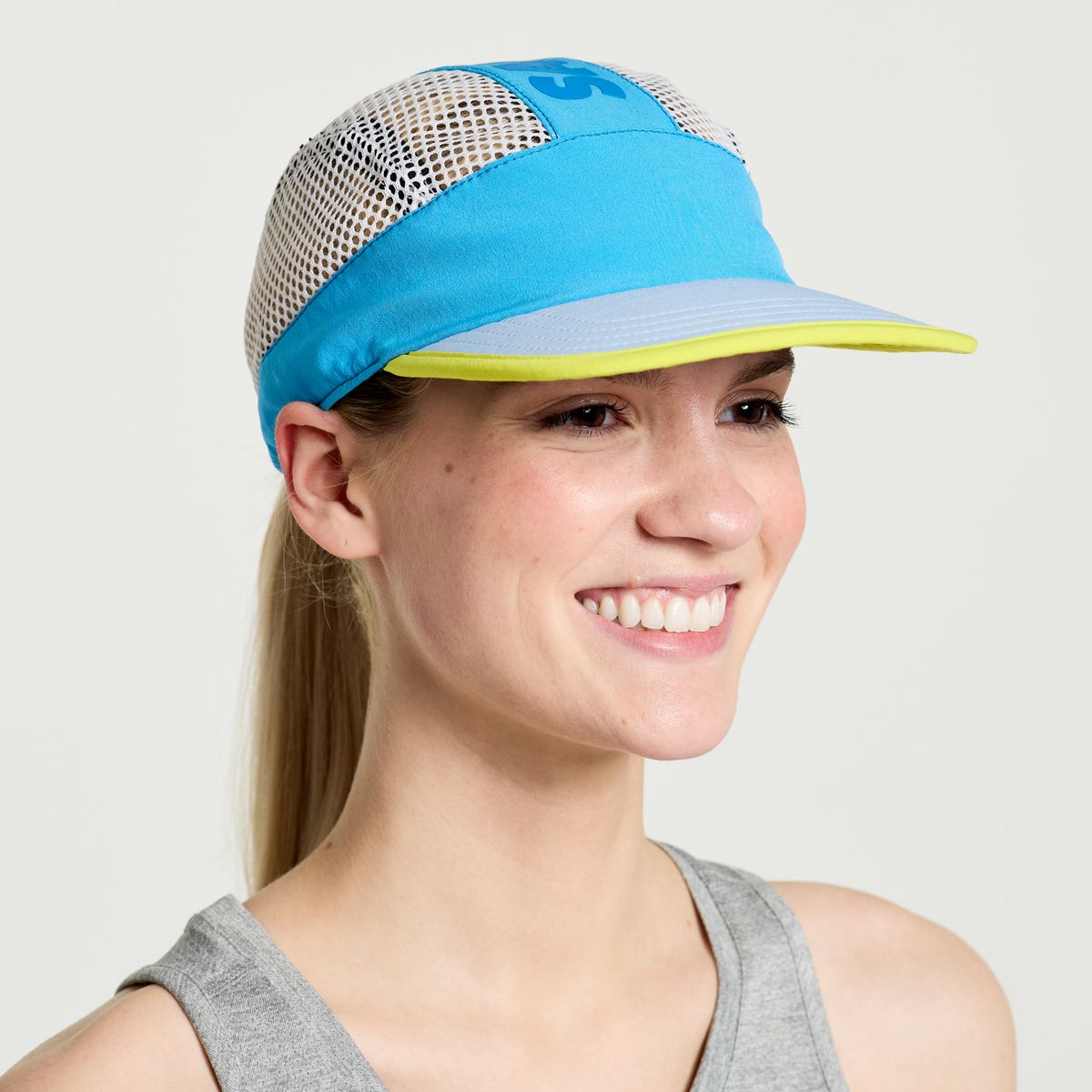 Saucony deals running hat