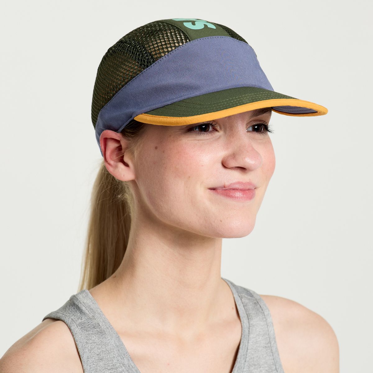 Saucony running clearance visor