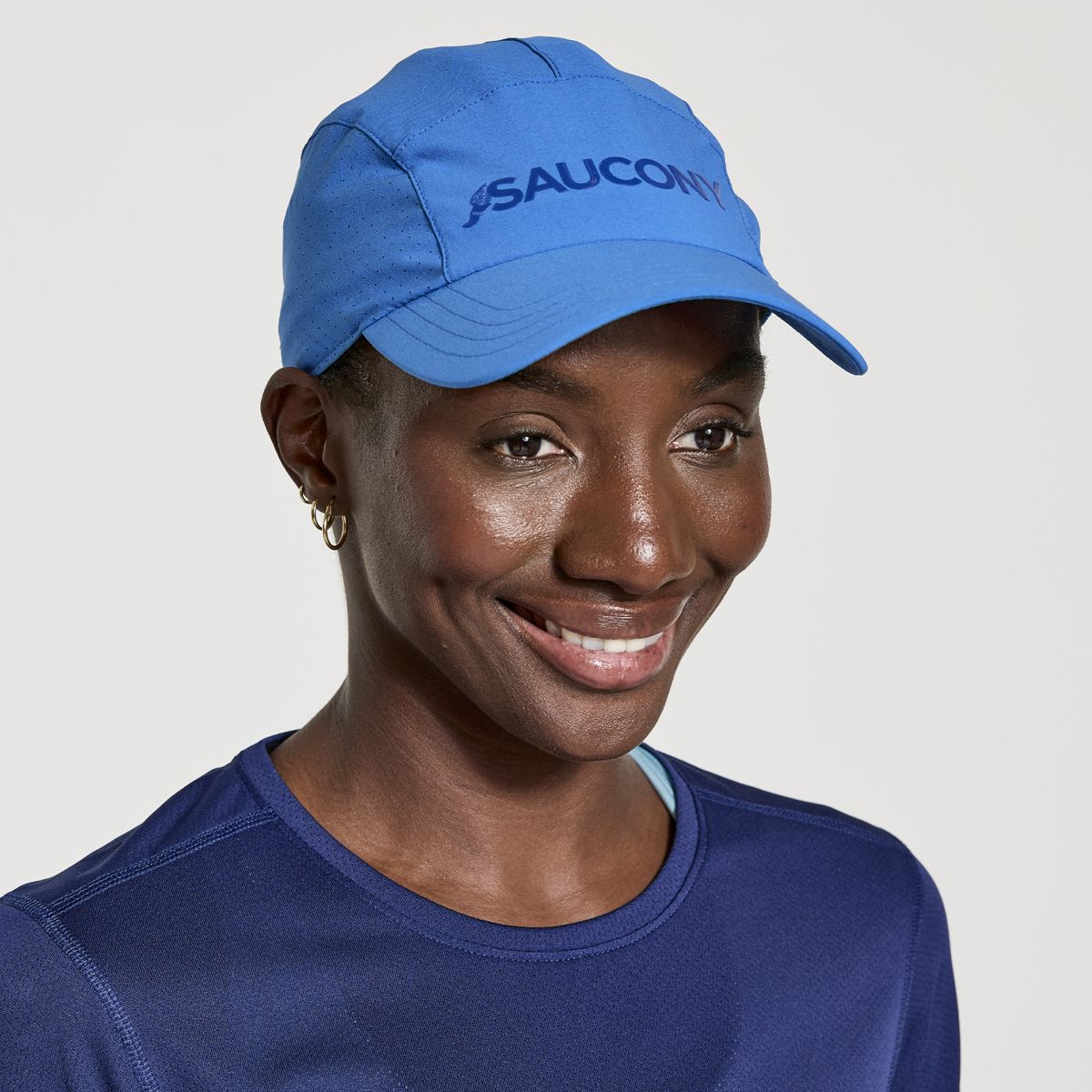 Outpace Hat, Pool, dynamic 3
