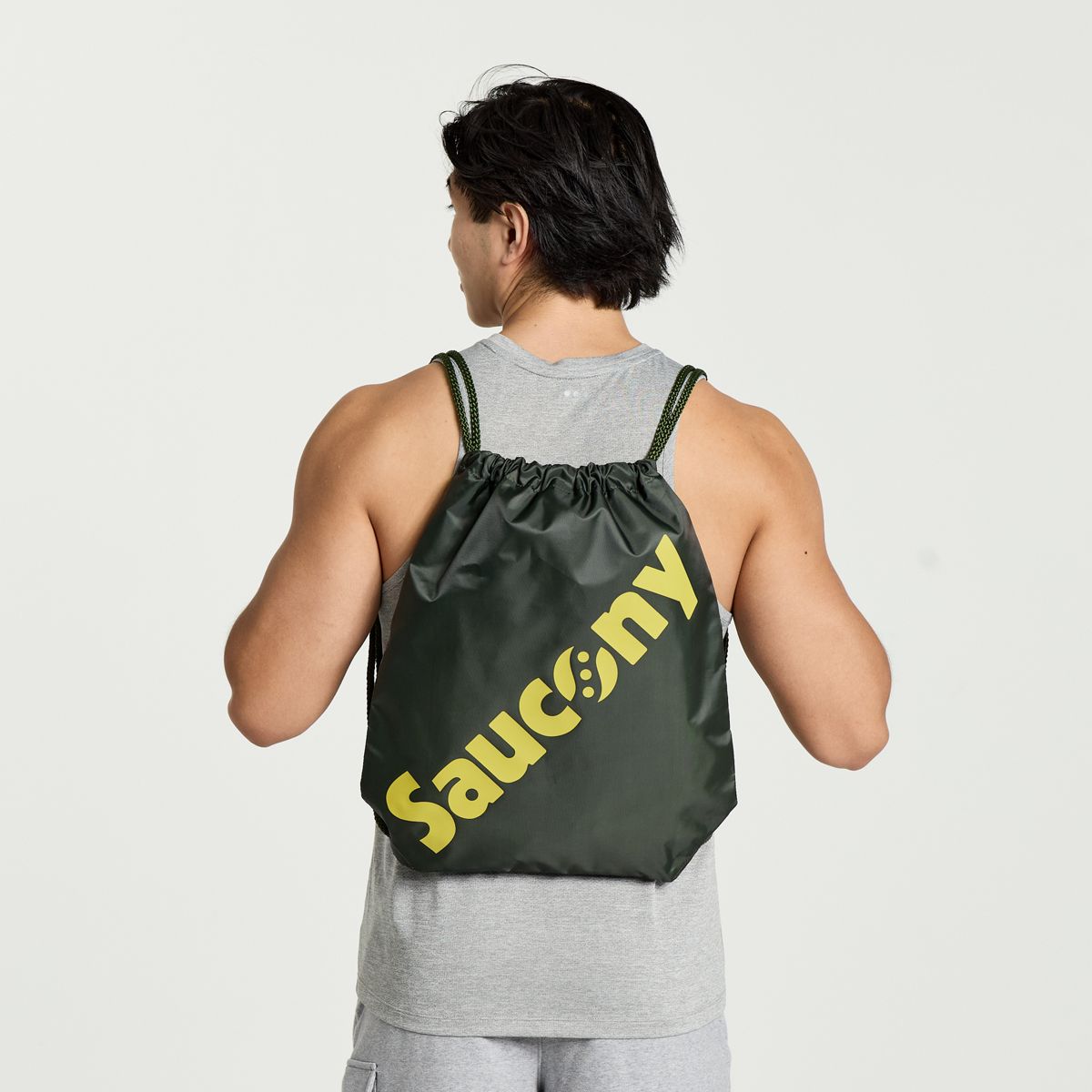 Saucony String Bag, Climbing Ivy, dynamic