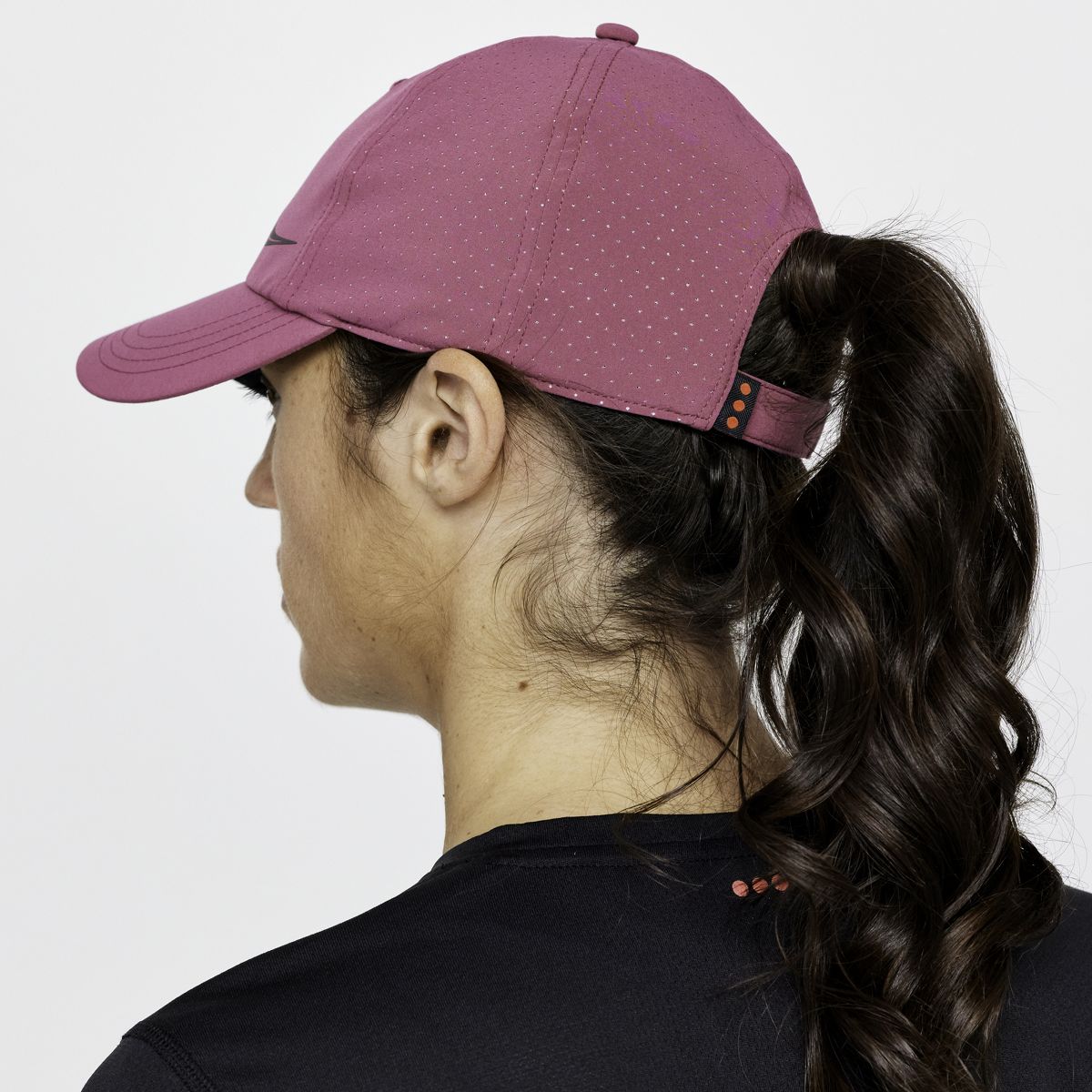 Outpace Petite Hat, Dusk, dynamic 4