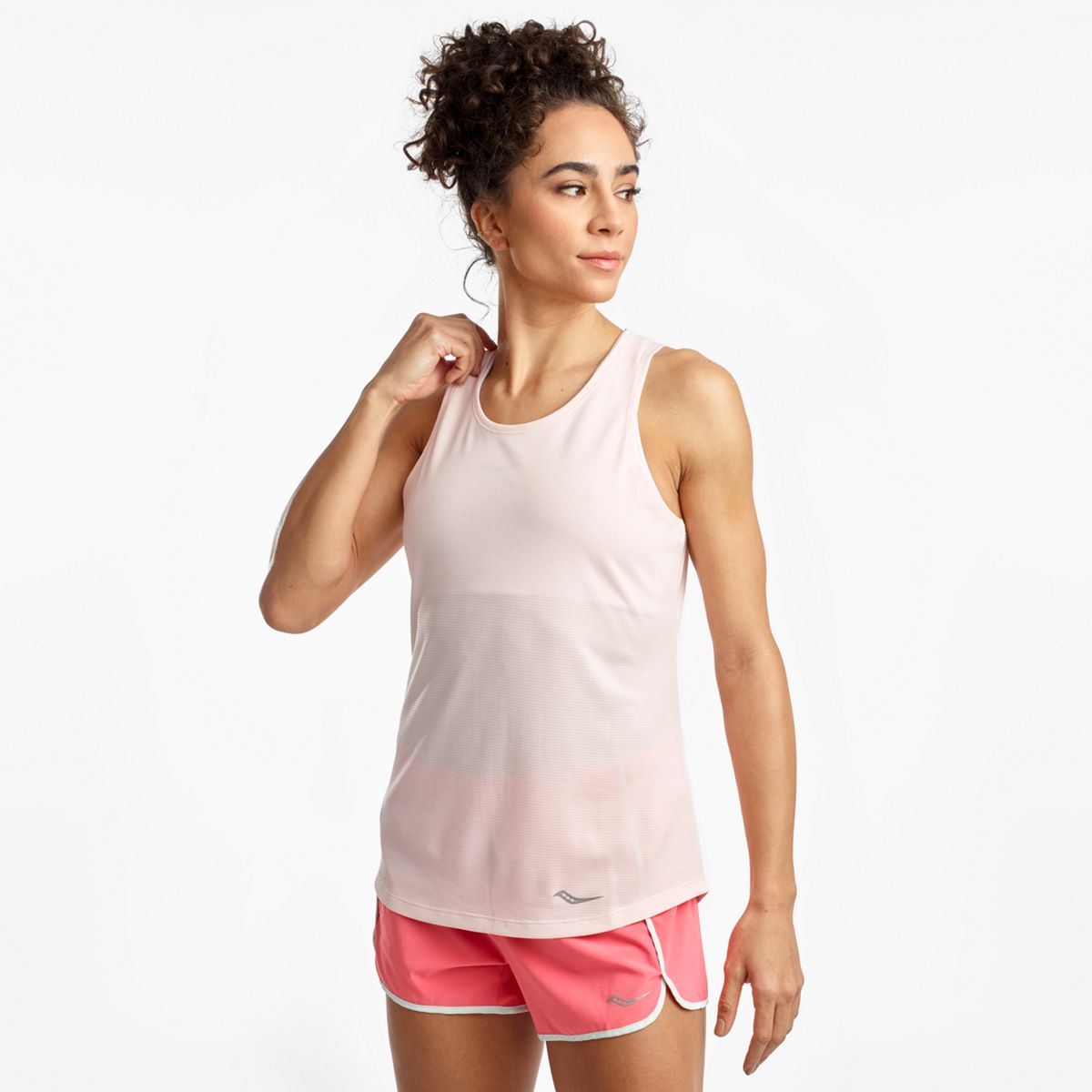 saucony clothing