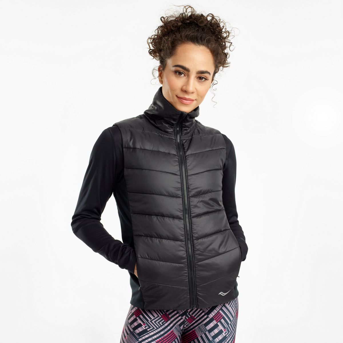 saucony running jacket women's