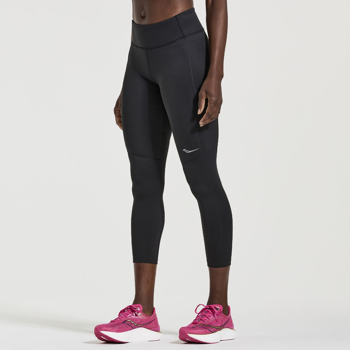 WOMEN'S SAUCONY FORTIFY CROP  Performance Running Outfitters