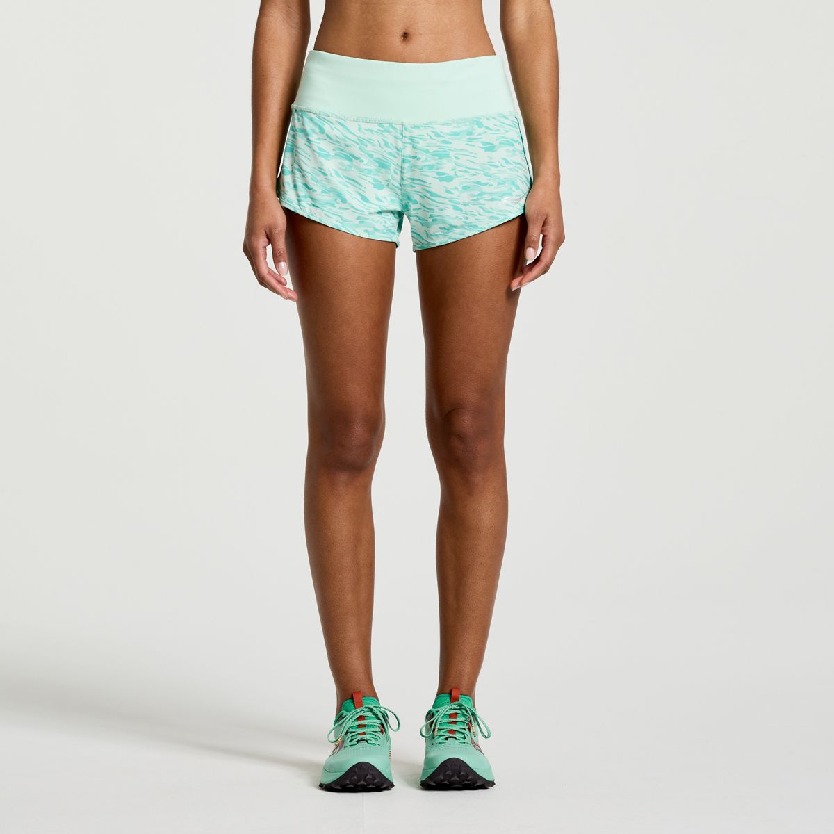 Saucony best sale split shorts